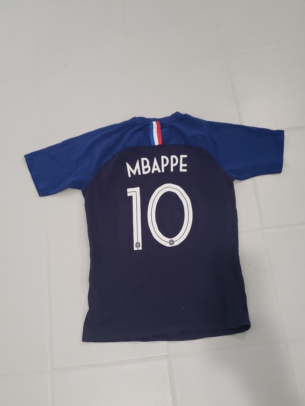 RARE France FFF Home Jersey – Kylian Mbappé #10 Football-Soccer